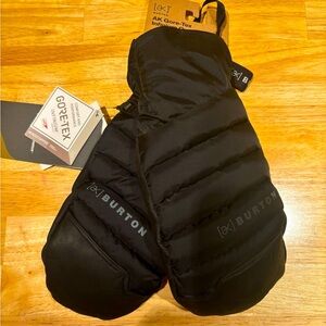 Burton-AK Gore-Tex Mittens